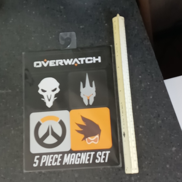 NIP Overwatch Magnet Set - Picture 4 of 4